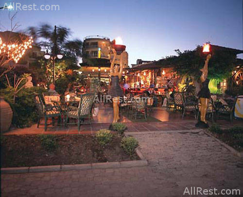 Romance Hotel 11